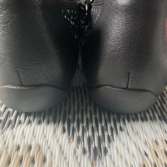 Ziera Black Cutout Mary Jane Flats - Picture 2 of 8